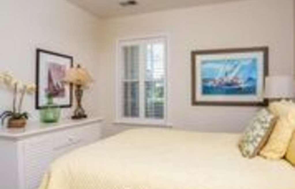 Sea Gate Inn St. Simons Island Room photo
